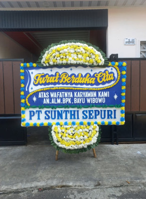 Papan Bunga Duka di Peusangan Selatan