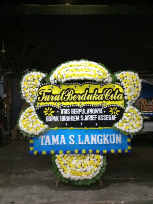 Papan Bunga Duka di Peusangan Selatan
